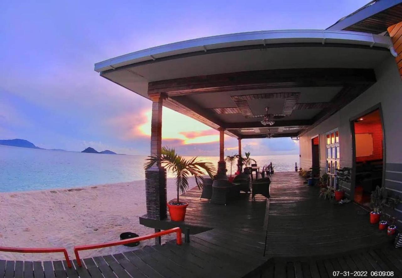 Santiri Island Resort Семпорна Екстериор снимка