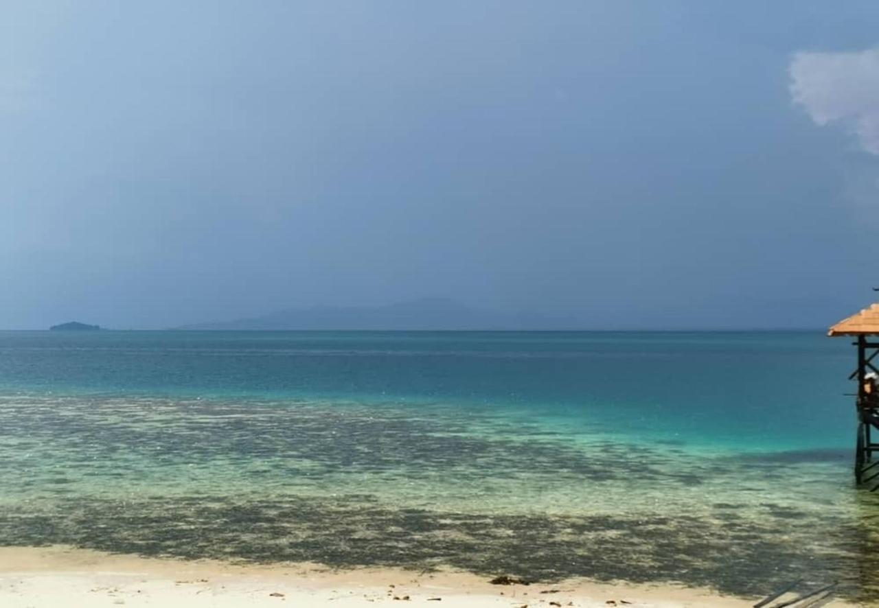 Santiri Island Resort Семпорна Екстериор снимка